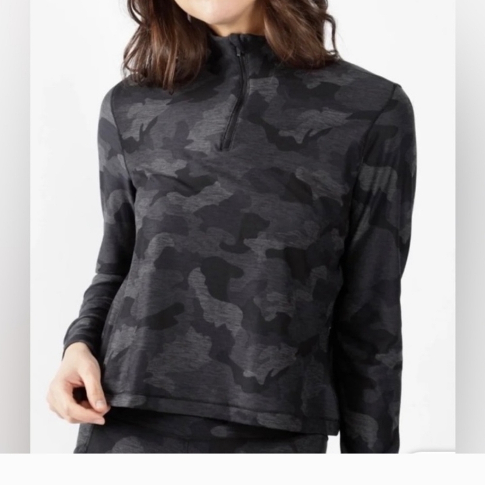 Yogalicious Charcoal Camo Long Sleeve Hoodie Size M